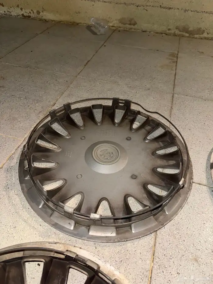 طقم طيس كامري 2006 و 2005 اصلي وكاله نظيف . 8