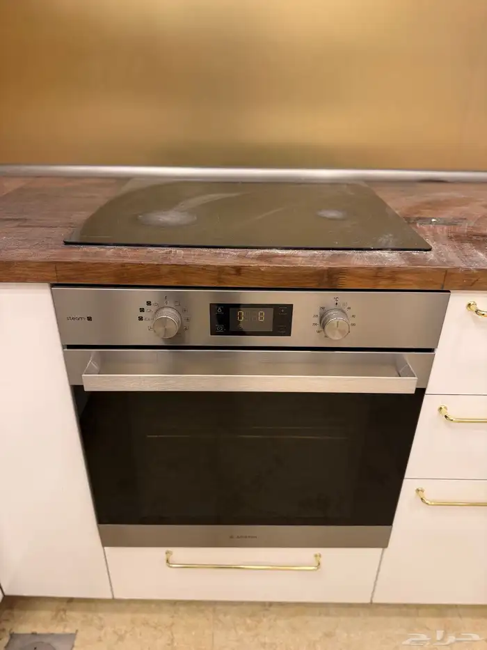 تجهيزات شقة أساسية نظيفة 13