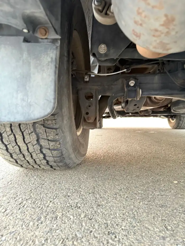 جيب لاندكروزر 2011((مخزن )) 43