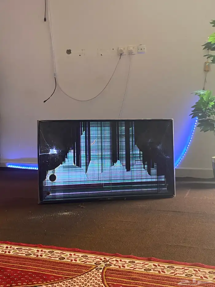 شاشه للبيع مكسوره 3