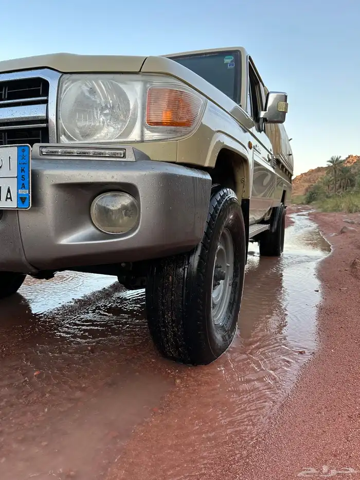 جيب شاص 2013 فل كامل نظيف جدا مع تجهيز احترافي للبر 1