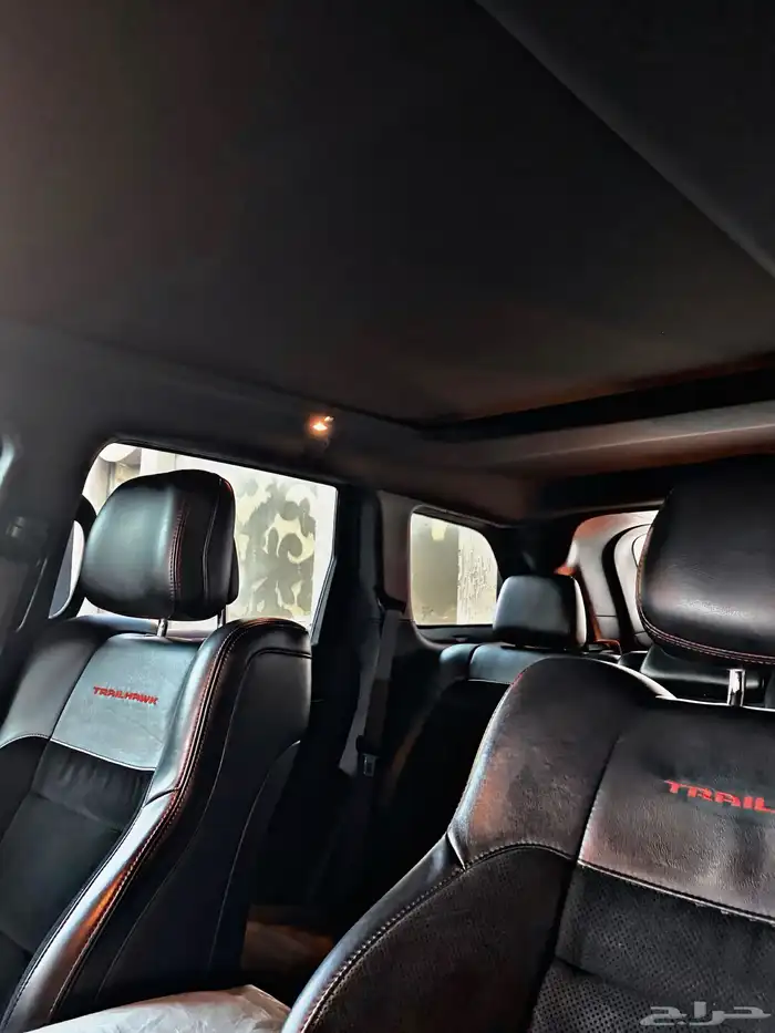 جيب جراند شيروكي تريل هوك 2017 اول مالك 11