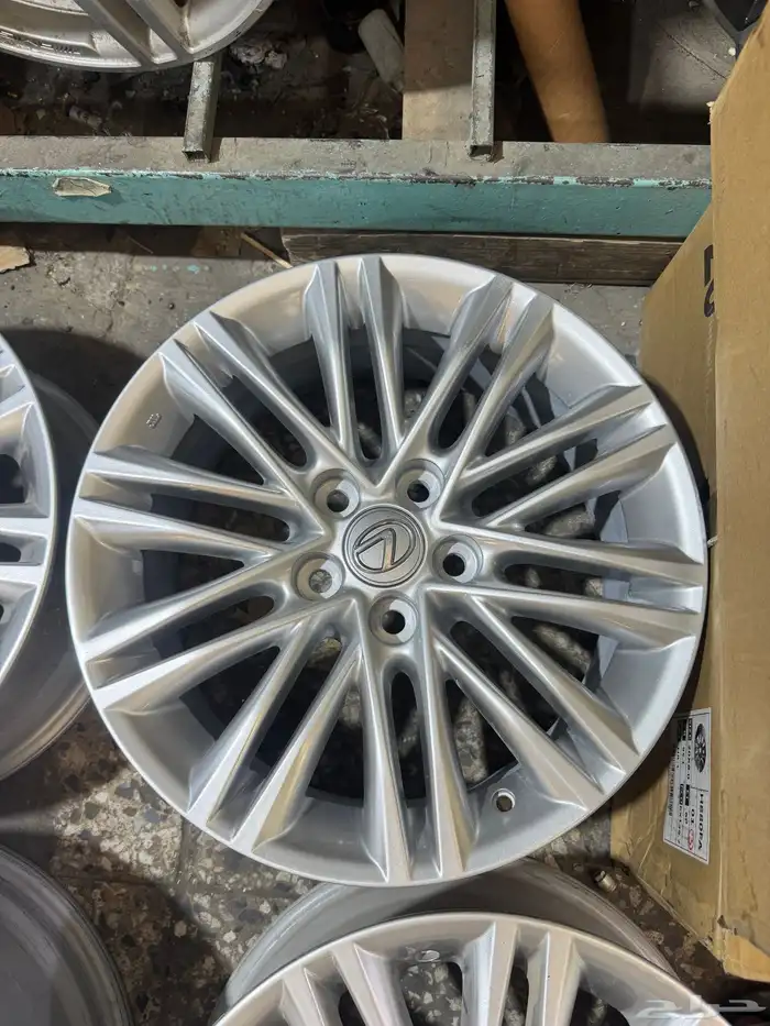 جنوط لكزس ES350 مقاس 17 اصلي وكاله 4