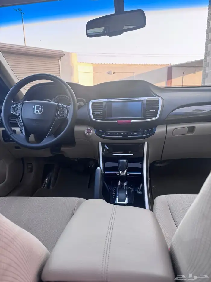هوندا اكورد ( فل كامل نظيف ) 77
