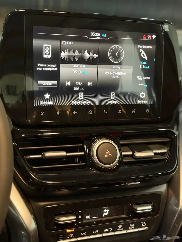 تويوتا اوربان فل سقف اسود بنزين 2026 نظام 50-50 10