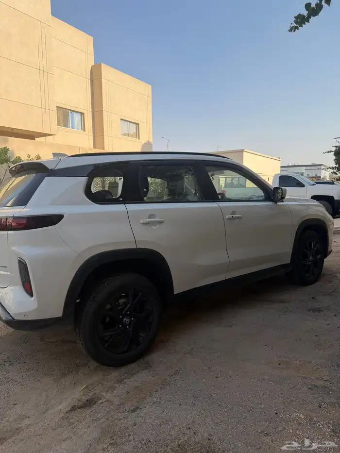 للبيع اوربان كروز توسوتا 2025 6