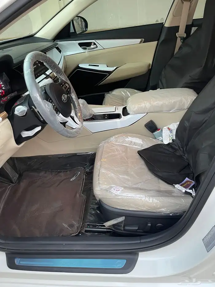 كيا كادينزا 2018 شبه الاصفار 40