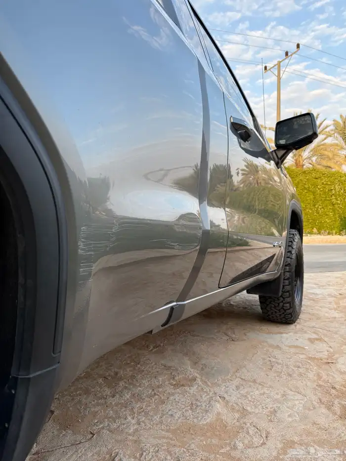 سييرا AT4 نظيف رمادي 48