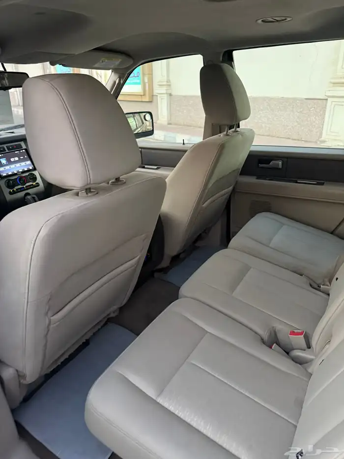 فورد اكسبيدشن 2011 18