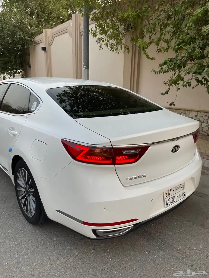 كيا كادينزا 2018 شبه الاصفار 17