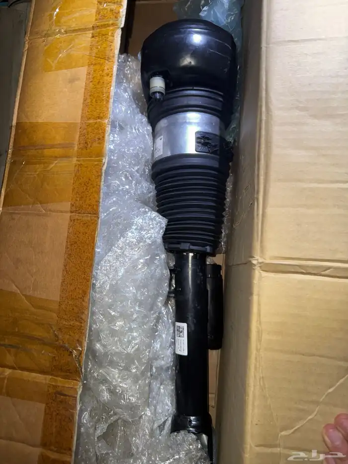 مساعد امامي يمين جهه السايق هايدروليك جديد اصلي bmw 1