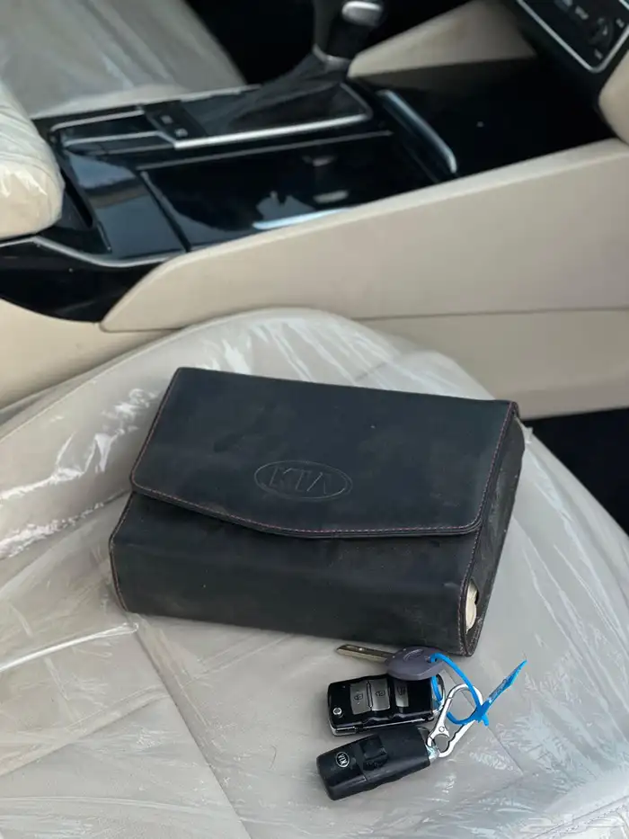 كيا كدنزا 17