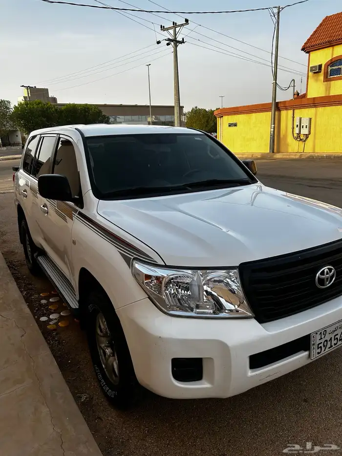 للبيع جي لاند كروزر ديزل 2014 1