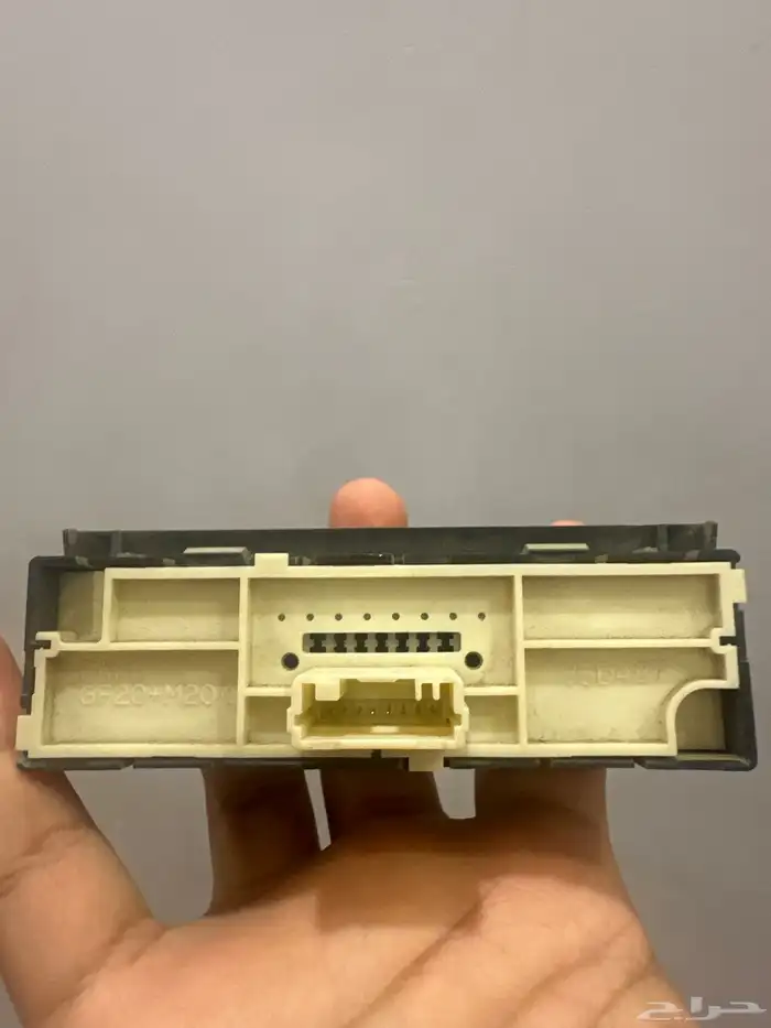 فيش تحكم فالشنطه وازار تحكم جيب لكزس 2015 3