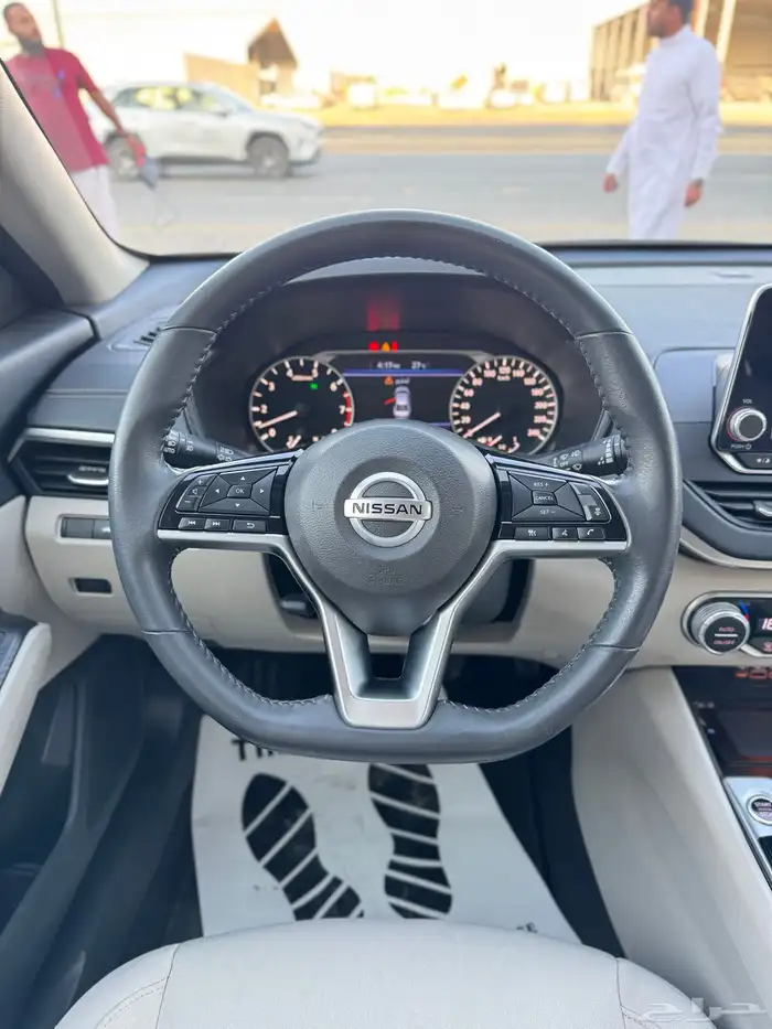 للبيع نيسان التيما 2022- نص فل بحالة الوكاله 13