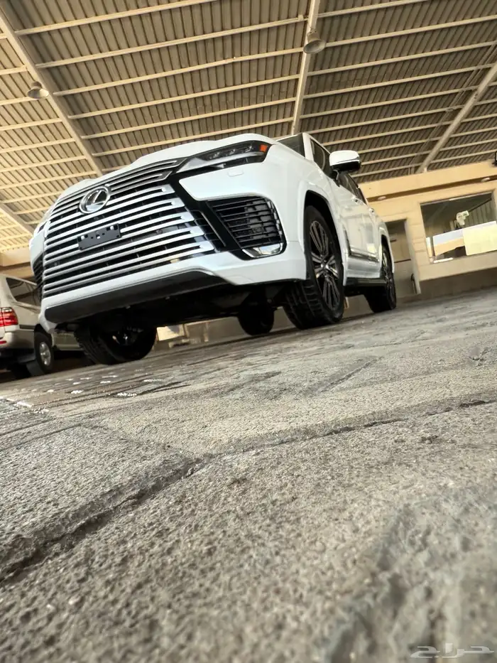 لكزس LX600 BB سعودي موديل 2025 6
