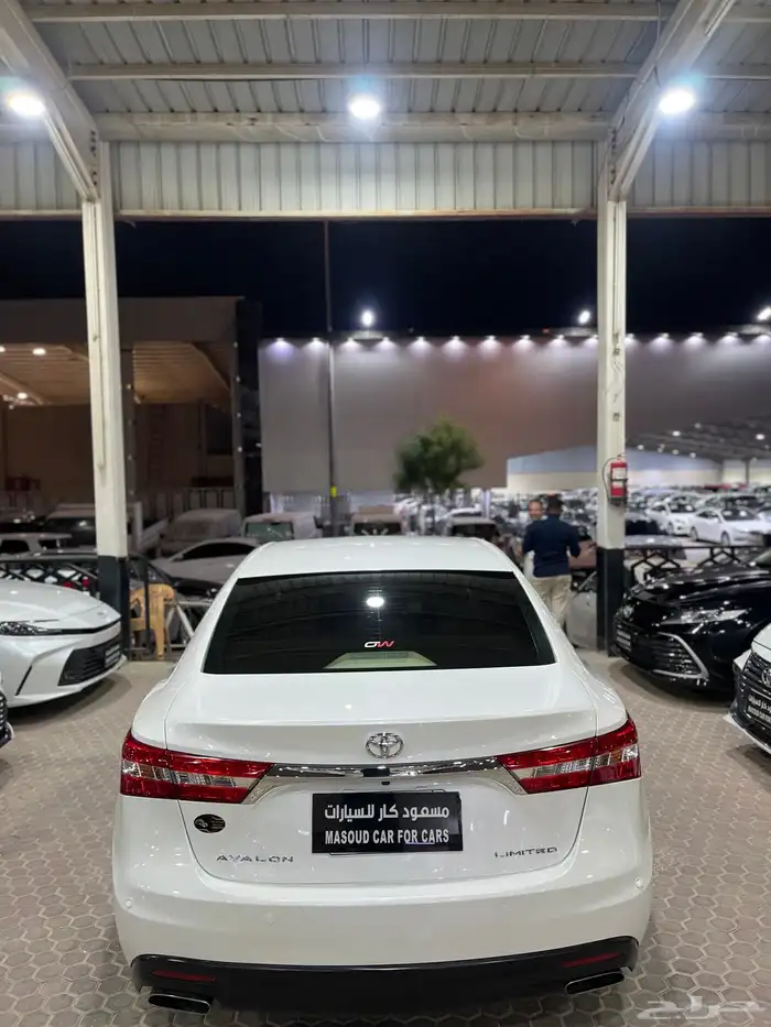 تويوتا افالون2015 فل كامل ليمتيد 20