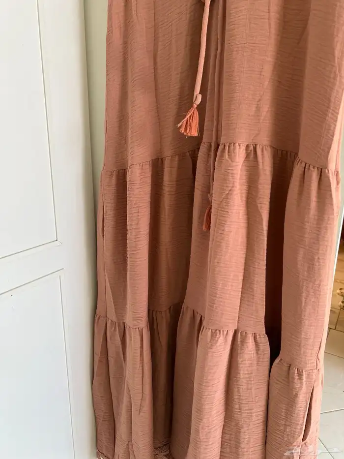 فساتين وجزم بأسعار مناسبه 1