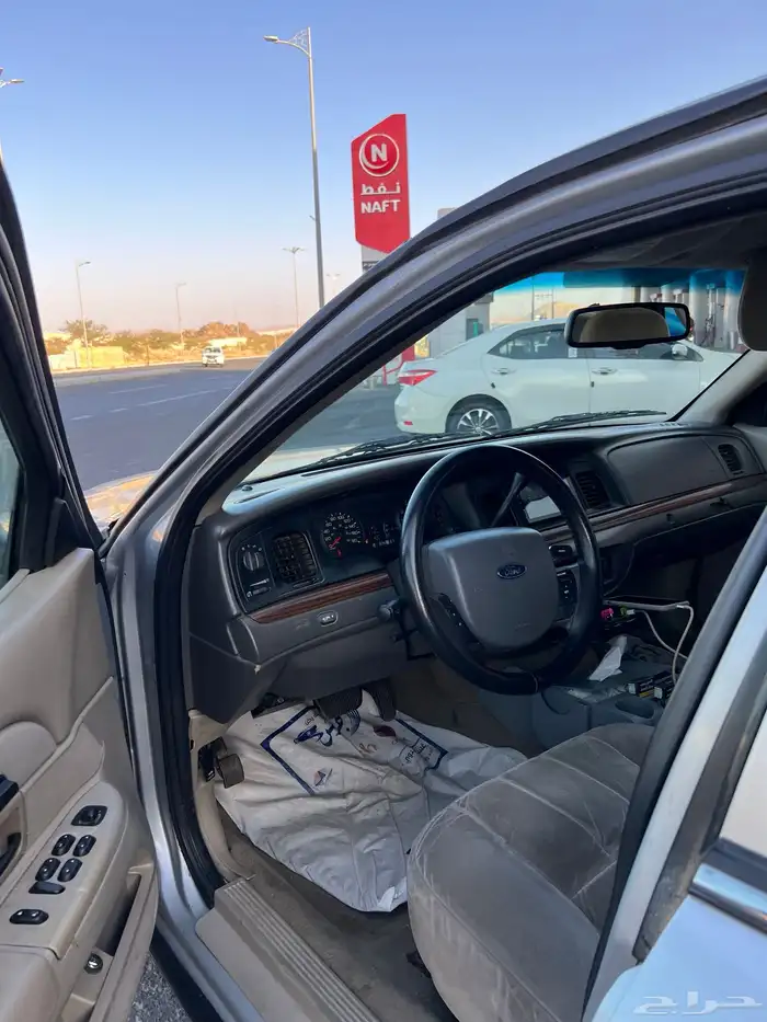 فورد 2006 فكتوريا 5