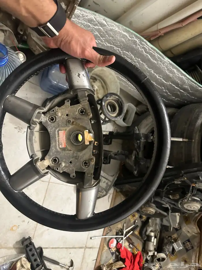 للبيع قطع غيار كابرس ولومينا من 2000 إلى 2006 9