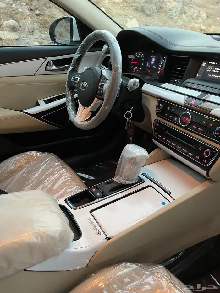 كيا كادينزا 2018 شبه الاصفار 75