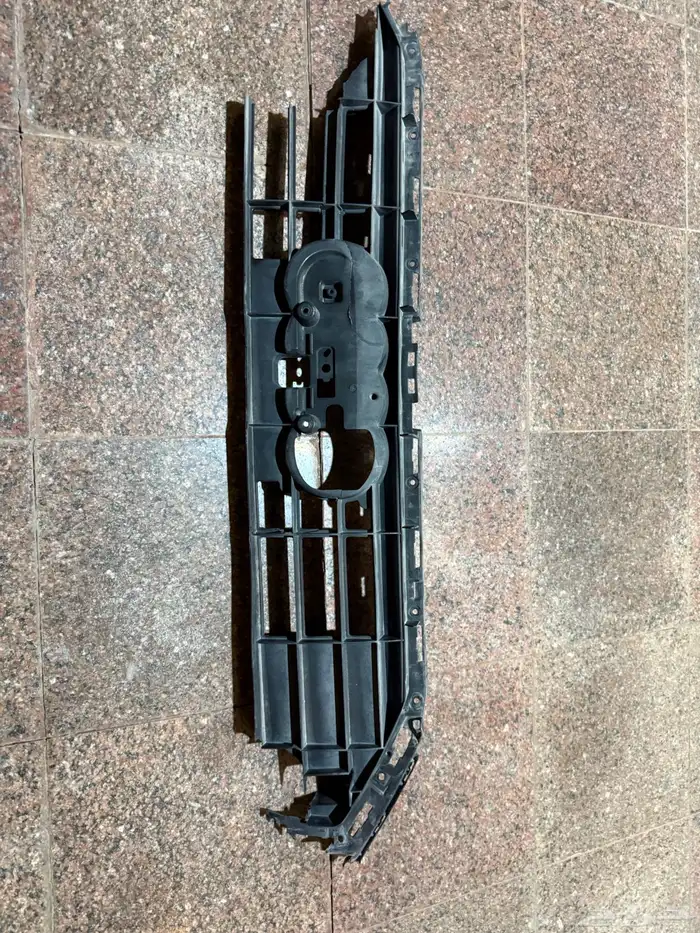 قطع اودي a6 مستخدم 2023 صدام  شبك 3