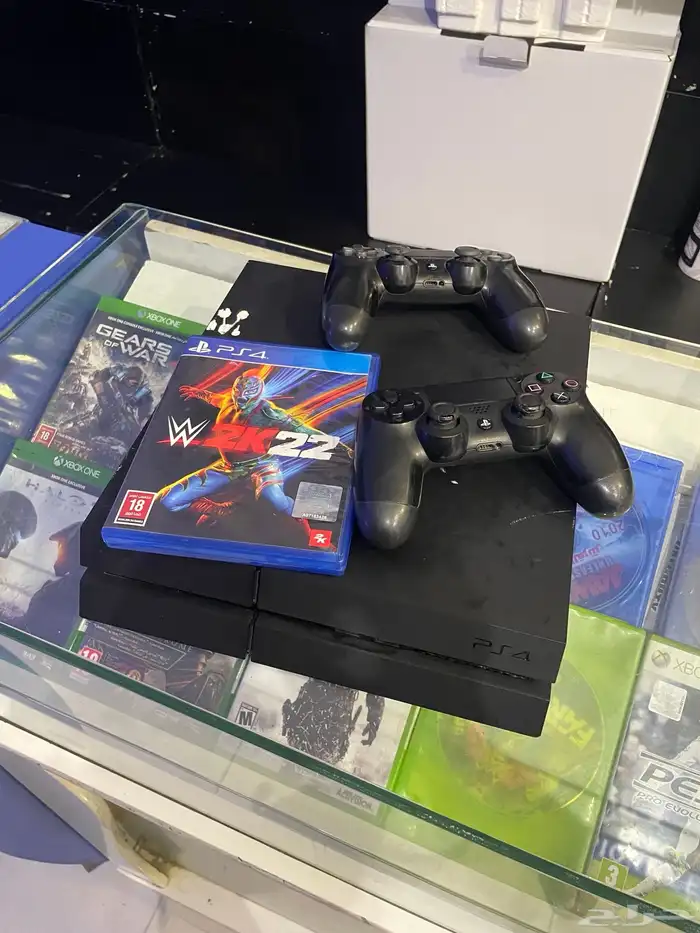 (تم البيع)سوني بلايستيشن فور نظيف 0