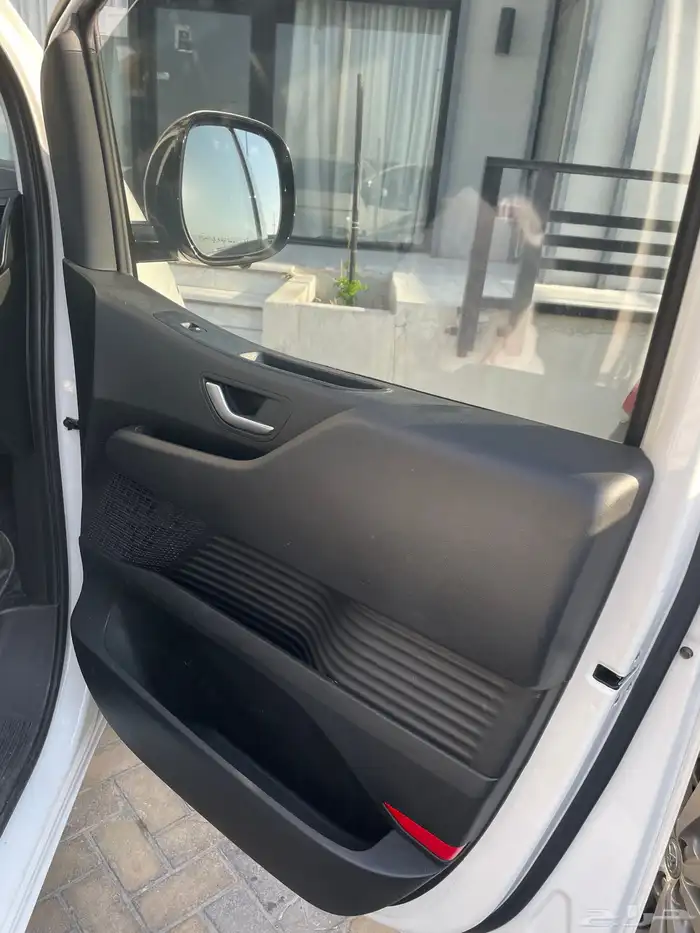 للتنازل او البيع هيونداي ستاريا موديل 2023 ديزل 12