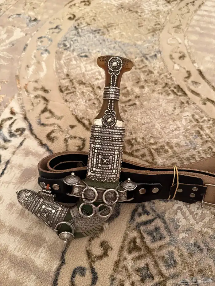 خنجر زراف مطرح ثلاث   تم البيع 1