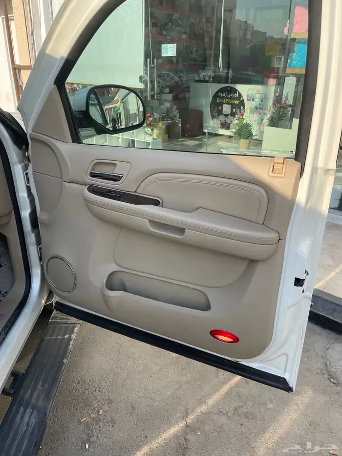 كاديلاك إسكاليد 2009 نظيف للبيع 17