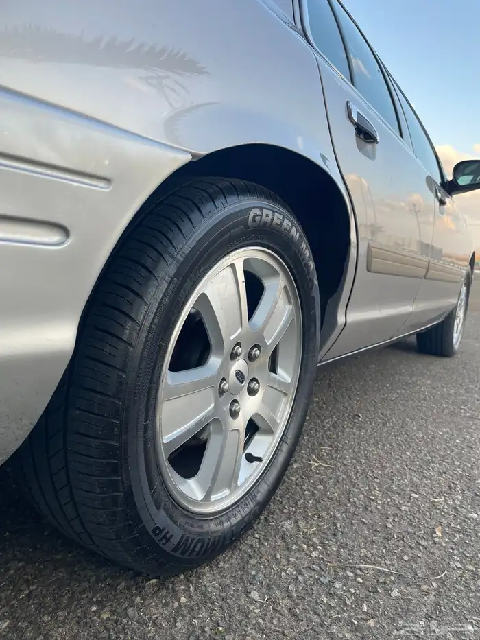 فورد فكتوريا 11 بودي ومحركات بلد 18