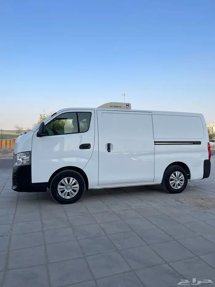 نيسان اورفان موديل 2022 ديزل بضاعه ثلاجه فاتوره ضريبيه 5