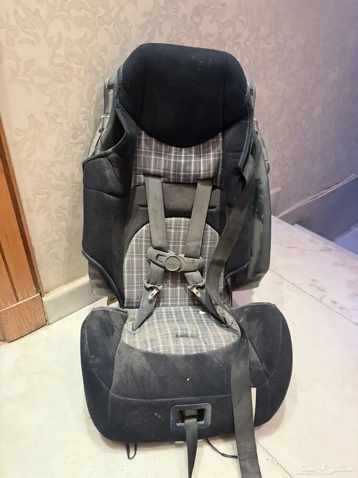 كرسي اطفال للسيارة وكرسي طعام للاطفال ومشاية اطفال 1