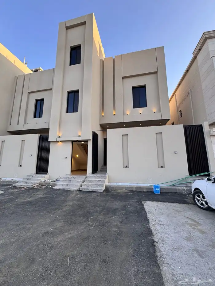 للبيع روف علوى يفتح على برحه مسجد من 680 الف 8 غرف 1