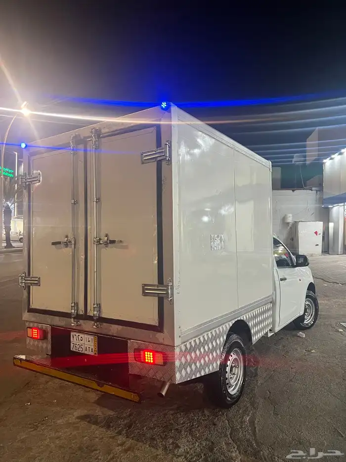 ايسوزو ثلاجة للايجار الشهري بدون سائق 1