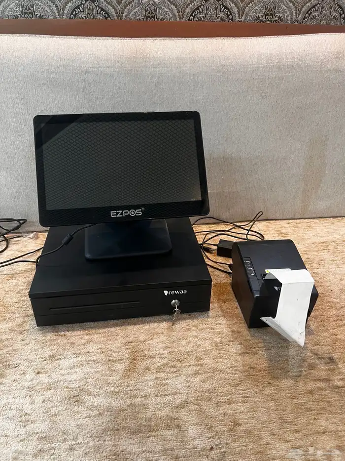 جهاز كاشير متكامل نظيف 0