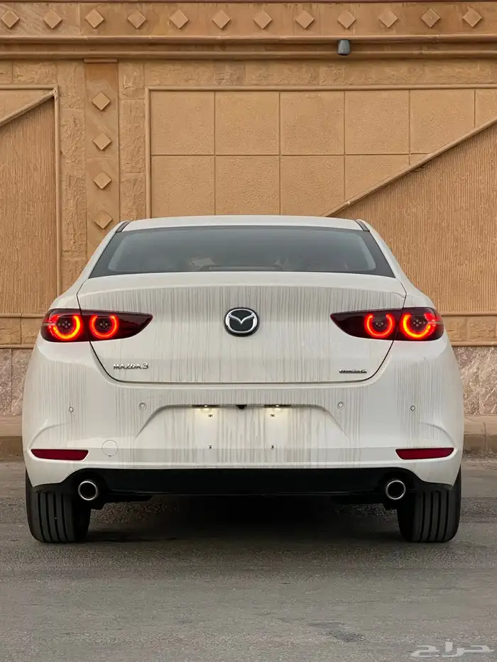 مازدا 3 فل كامل 2025 اصفار 2.0 8