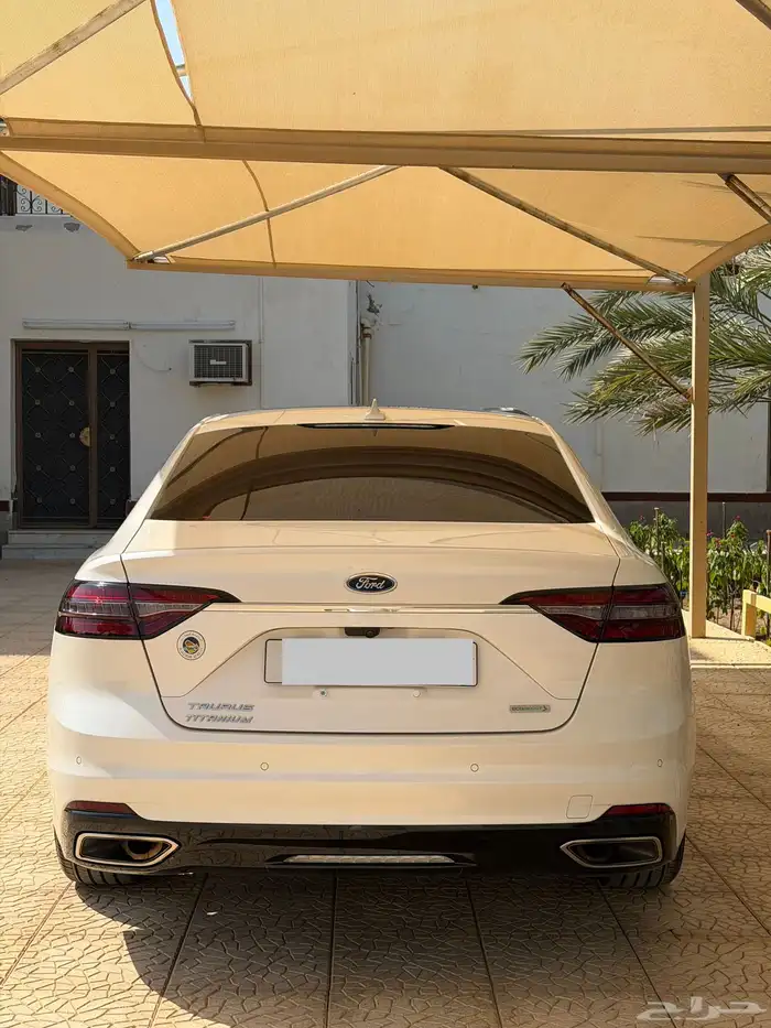 فورد تورس تيتانيوم فل كامل مخزن 2022 6