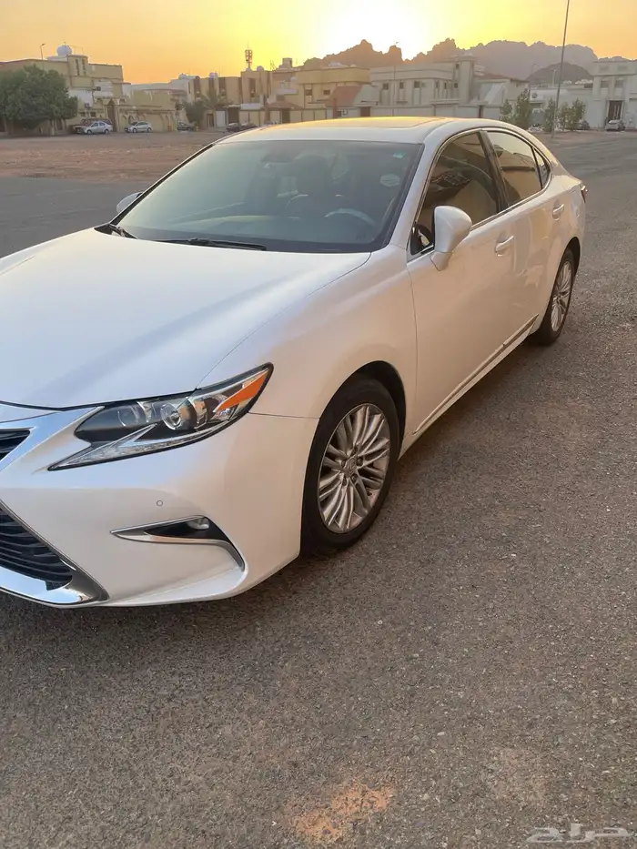 لكزس ES 350 نظيفه جدا 1