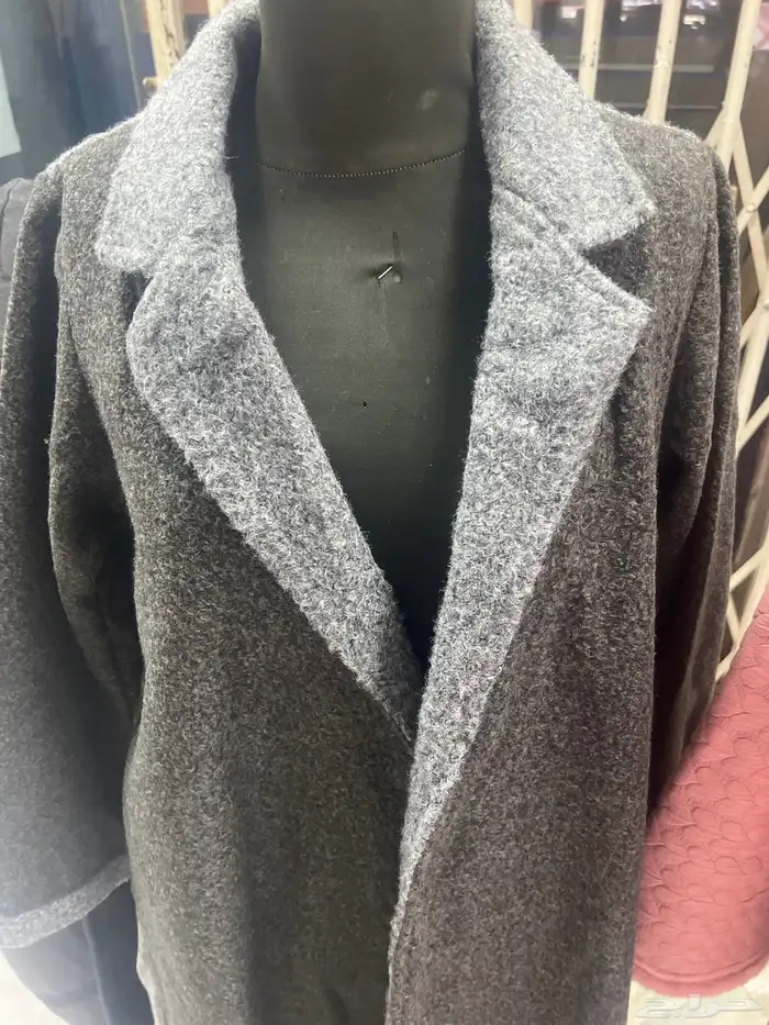 فروات نسائيه فرو وعبايه جوخ 0