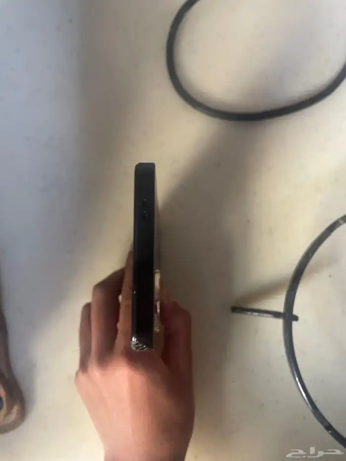 جوال نوعه REDMl شغال ودين علا السوم 3