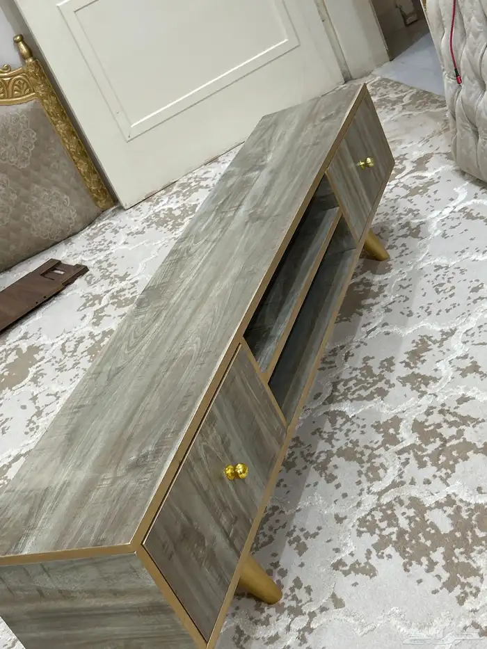 مكتبه تلفزيون مستعمله نضيفه 0