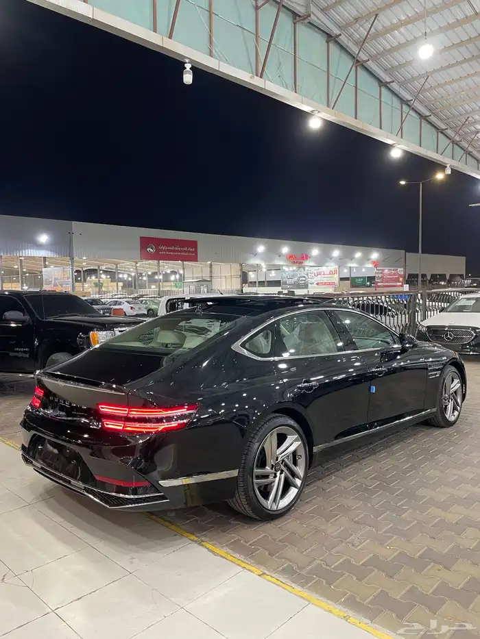 جنسس G80 موديل 2025 رويال فل كامل 9