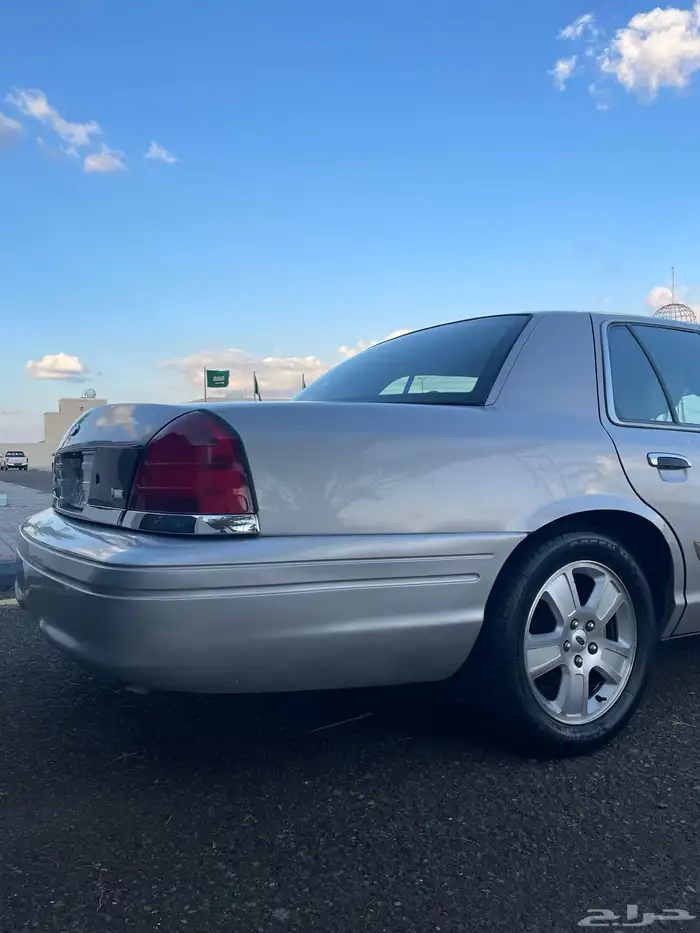 فورد فكتوريا 11 بودي ومحركات بلد 7