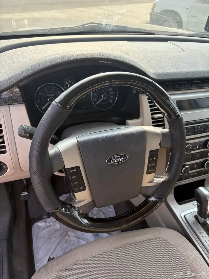 للبيع فورد فلكس موديل 2011. 4