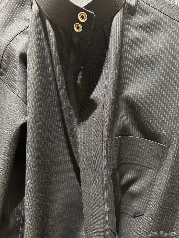 للبيع ثوب جديد لون اسود مخطط مفصله عند خياط الجاذبيه 0