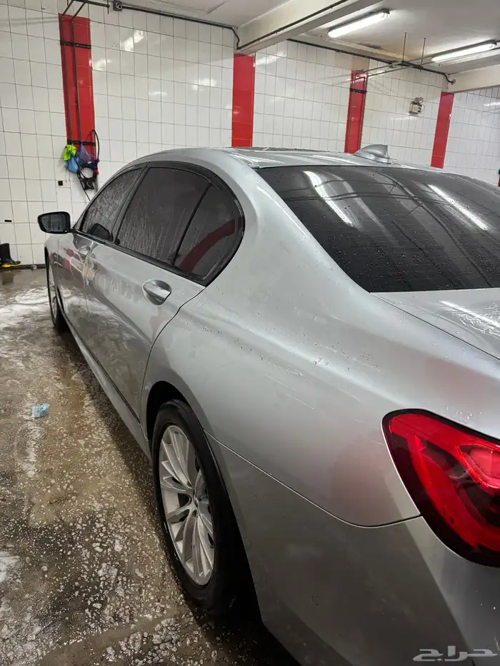 للبيع BMW 750LI موديل 2018 2
