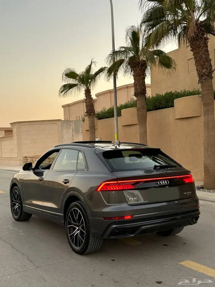 اودي Q8 بحاله الوكاله 2020 ماشي 88 الف SLine 8