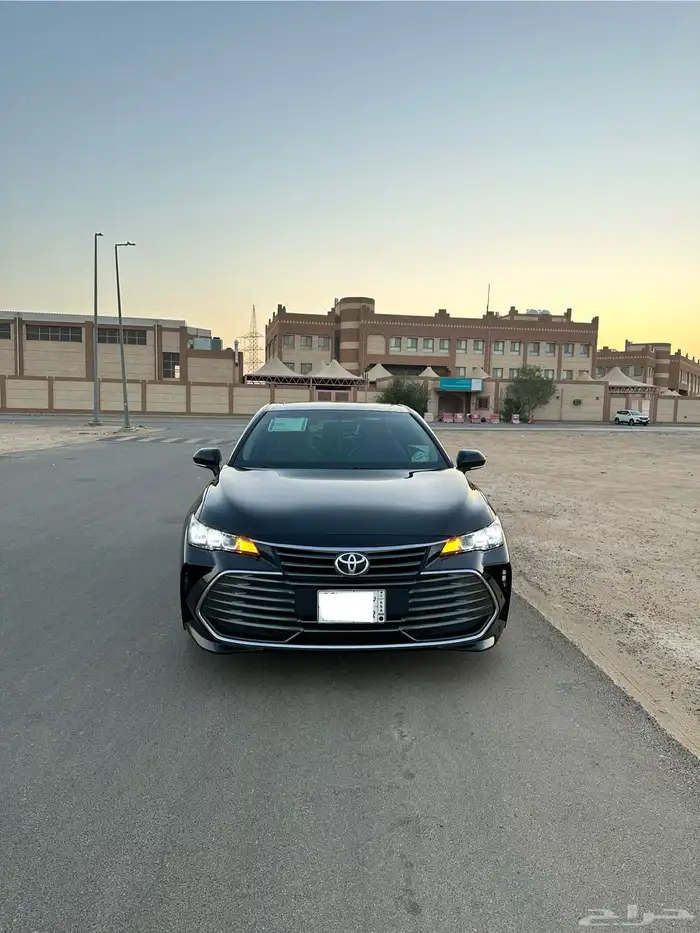 للبيع افالون اسود تورنق 2022 3