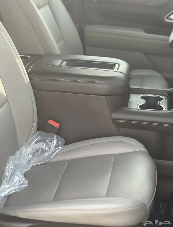 للبيع شيفرولية تاهو فئة z71 اعلى فئة بحالة الوكالة 12